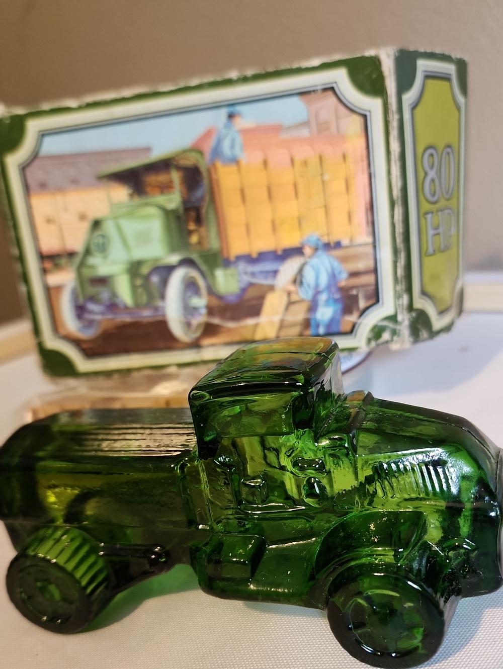 Vintage Avon Big Mack 80 HP Green Glass Truck Decanter Bottle w/ Box